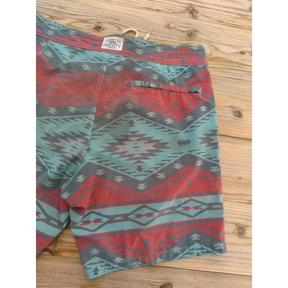 Faherty Men's Aztec Navite American Shorts Size 32 Red Blue